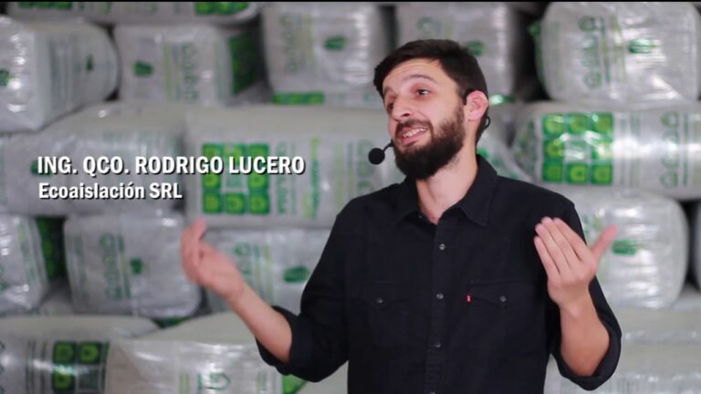 Innovaciones en Aislamientos: Tecnolog&iacute;a de Celulosa Reciclada